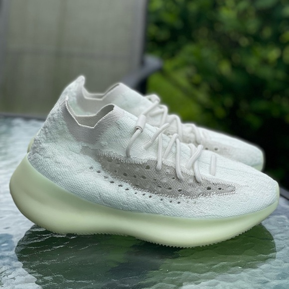 adidas Yeezy Boost 380 'Calcite Glow’ size 9 - Picture 8 of 8